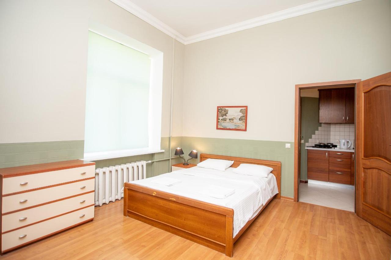 Ferienwohnung Простора 3 Кімнатна Біля Майдану Незалежності Kiew Exterior foto